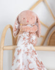 Tartine et Chocolat Augustin Nyuszi Szundikendő - Mid Pink