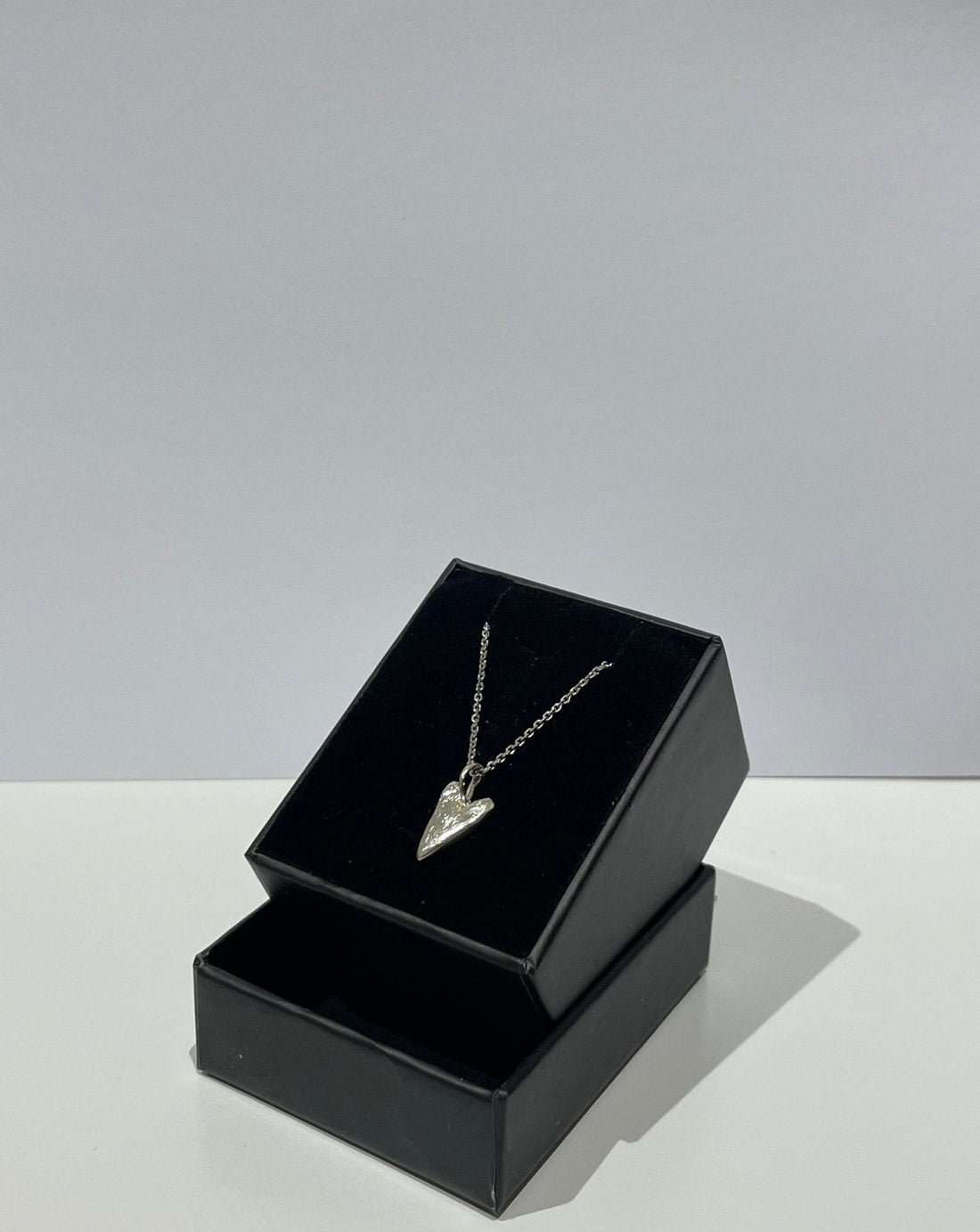 Hoffmann D’or Ezüst nyaklánc, szív medállal - Studio hoffmann D'or - Ékszerek, kellékek