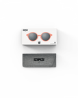Izipizi® Kids napszemüveg D 9 - 36M - Apricot, Grey Lenses - IZIPIZI - Napszemüveg - OduStore