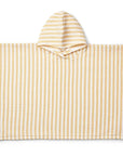 Gyerek kapucnis törölköző poncsó sárga-fehér csíkos mintával, pamut anyagból.