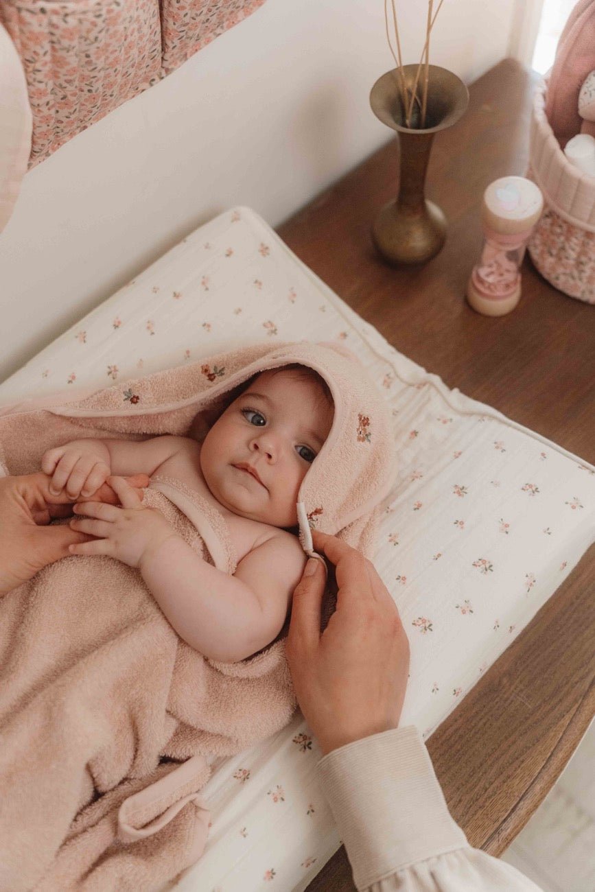 Little Dutch® Hímzett kapucnis fürdőlepedő 100x100 cm - Blossom - Little Dutch - Törölköző - OduStore