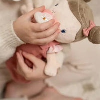 Little Dutch® Rosa baba mózeskosárban - Little Dutch - Gyerekjátékok - OduStore