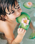 Oli&Carol® Water Lily rágóka/fürdőjáték - Oli&Carol - Babajátékok