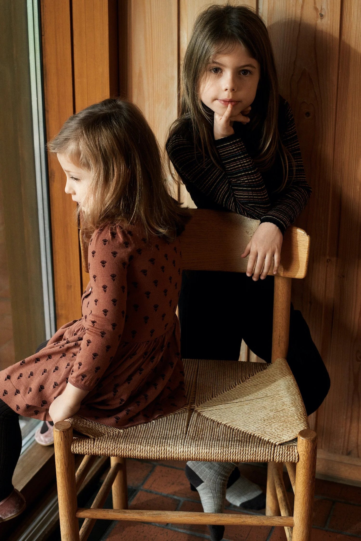 Fub Kötött gyapjúruha virágos, gombos - 100% merinói gyapjú