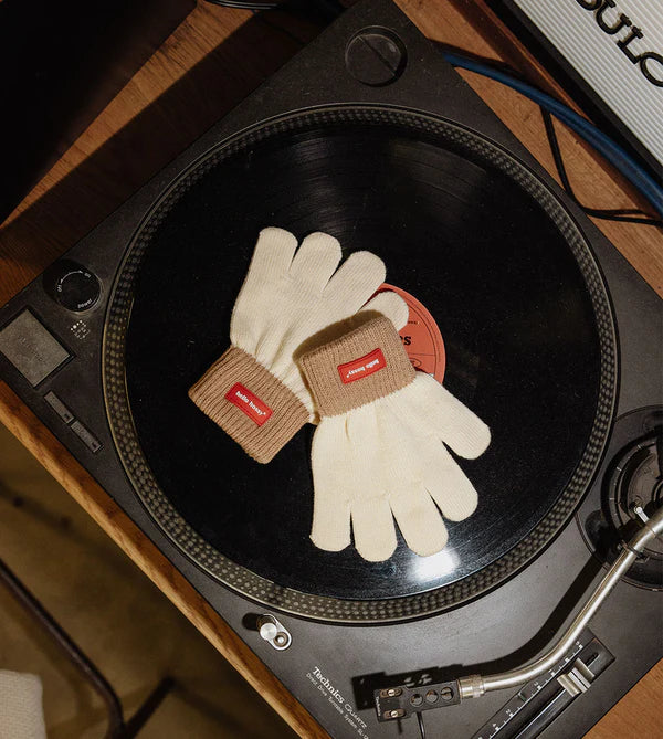 Hello Hossy Gloves - Handy Sandy