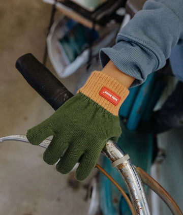 Hello Hossy Gloves - Handy Forest