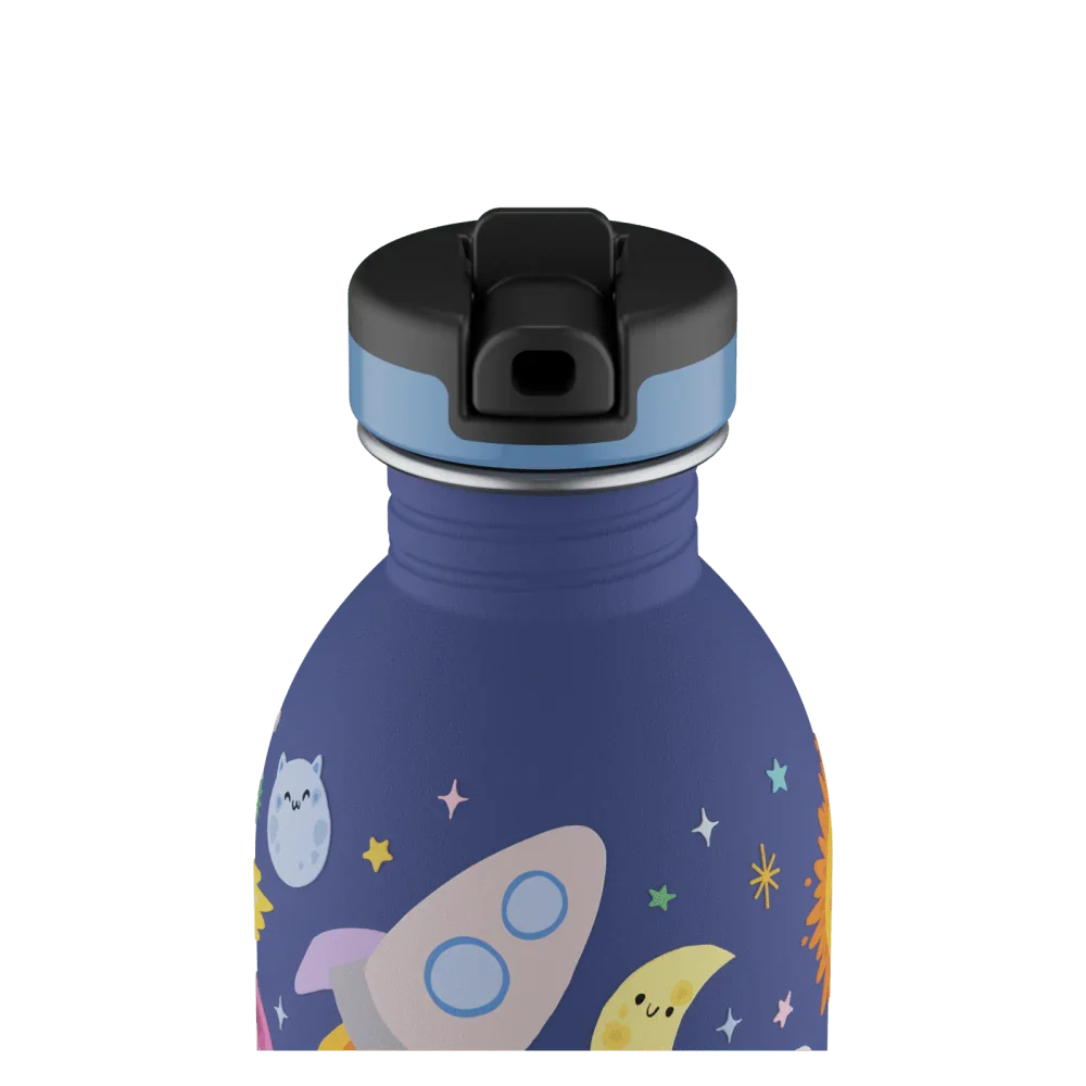 24BOTTLES® Kids Urban Rozsdamentes Acél Kulacs Szívószálas Kupakkal - Space Friends - 24Bottles - Kulacs - OduStore