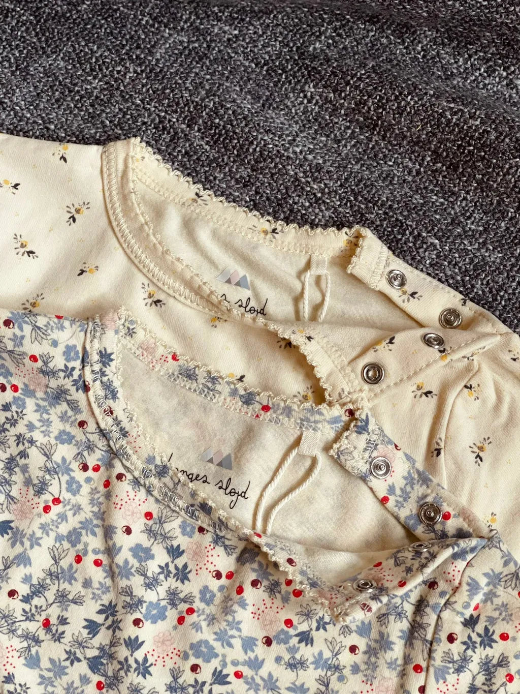 Konges Sløjd Long sleeve bodysuit 3y - Beige-floral