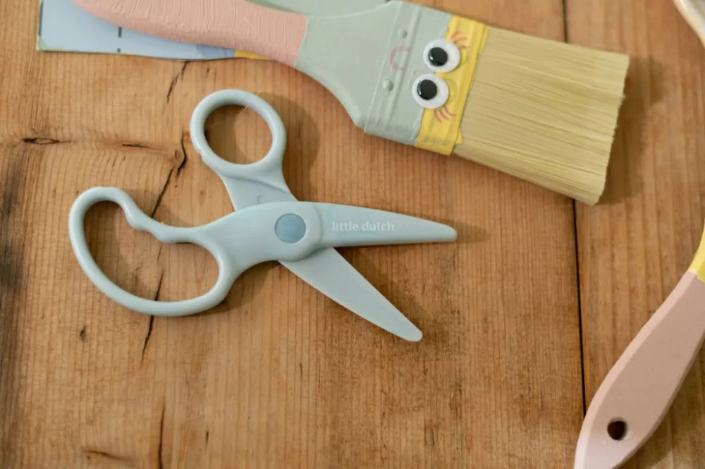 Little Dutch Jim garázsa - Dekorkönyv ollóval