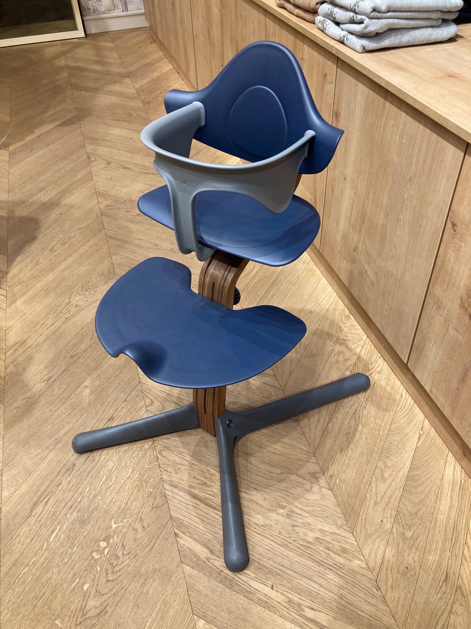 Stokke Nomi etetőszék (kiállított darab)