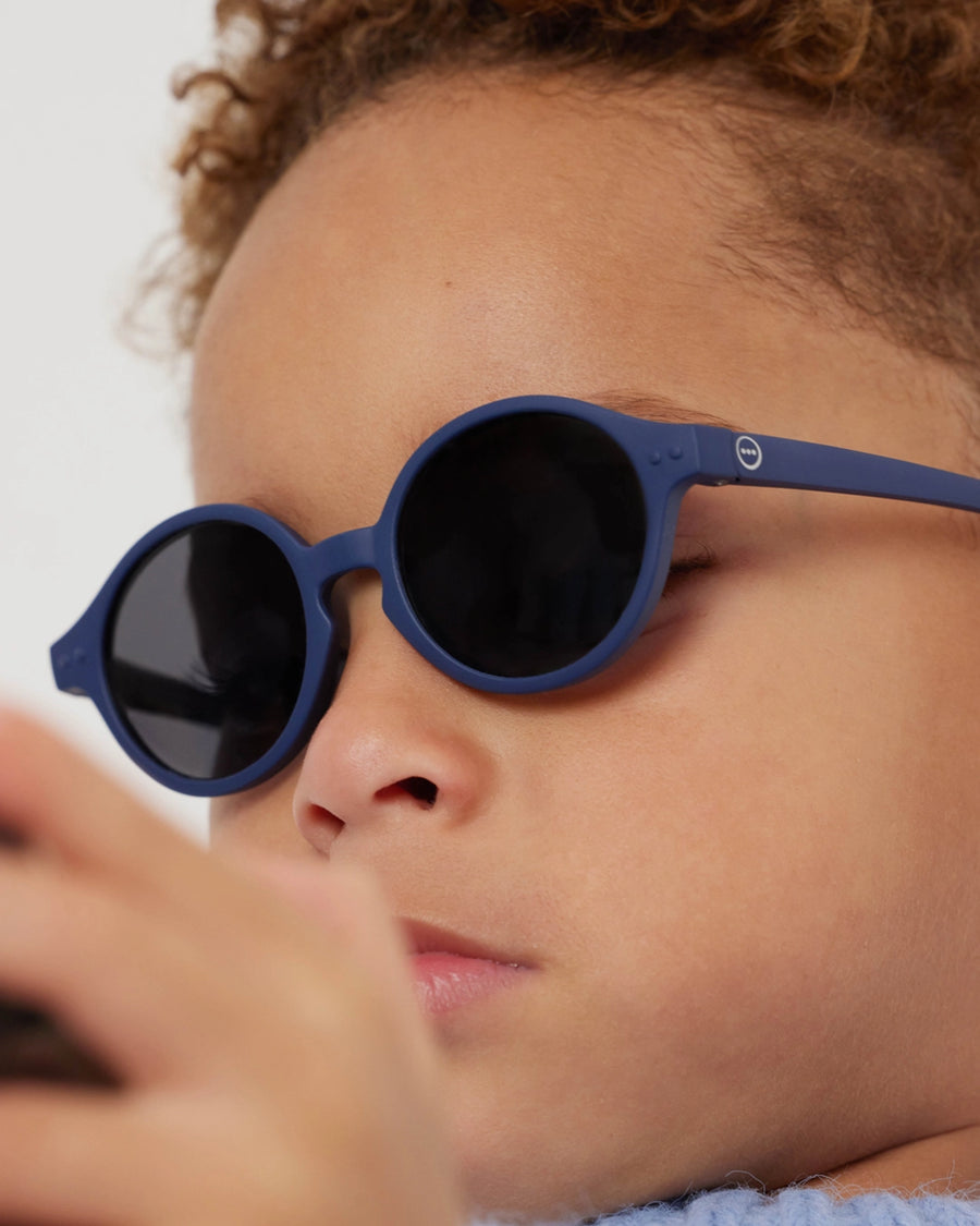 Izipizi® Kids napszemüveg #D - Denim blue 9-36m