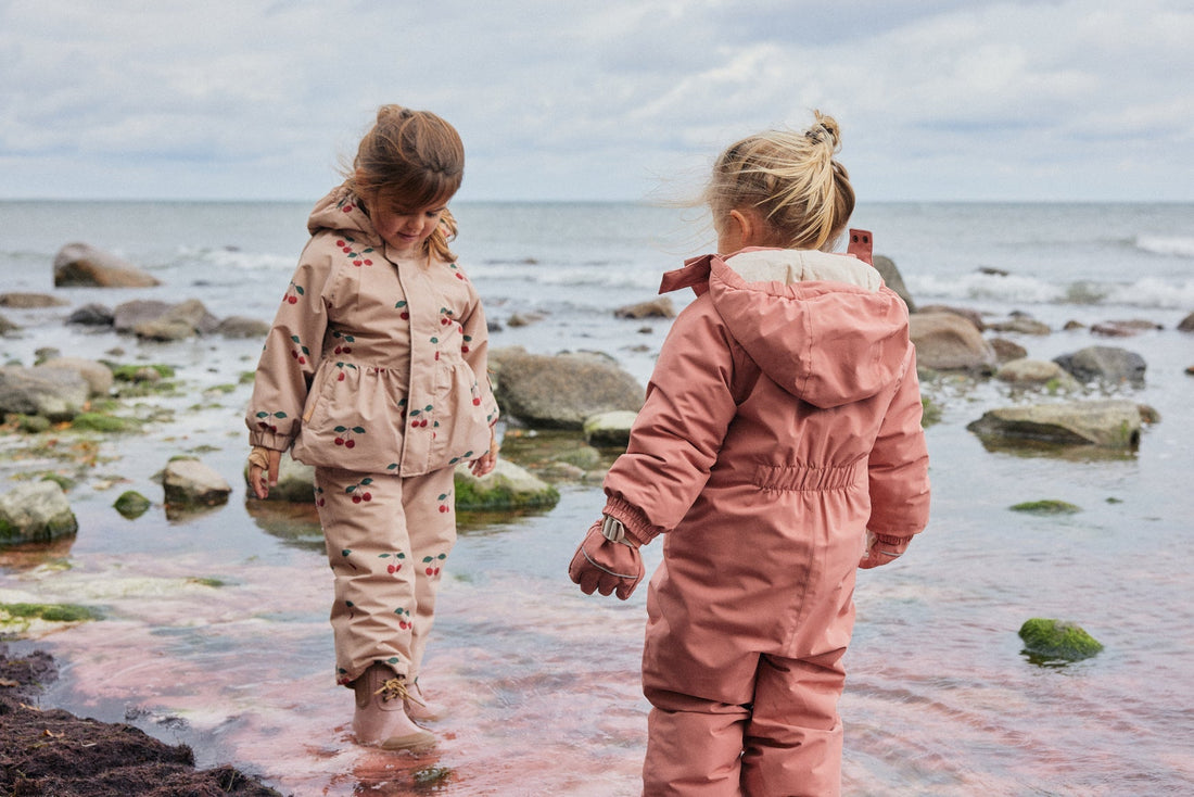Konges Sløjd® Mismou frill esőkabát - Gande cerise - Konges Sløjd - Felsőruházat