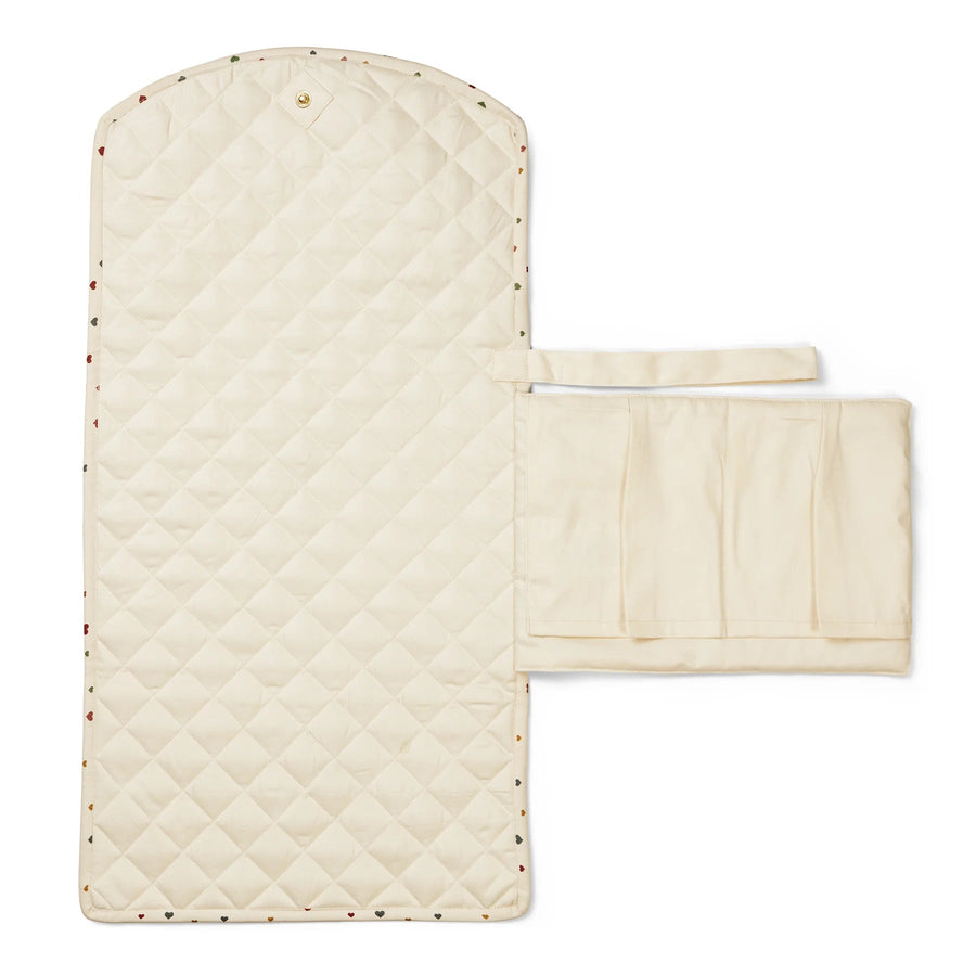 Konges Sløjd® Utazó pelenkázó alátét - Multi hearts - Konges Sløjd - Pelenkázó