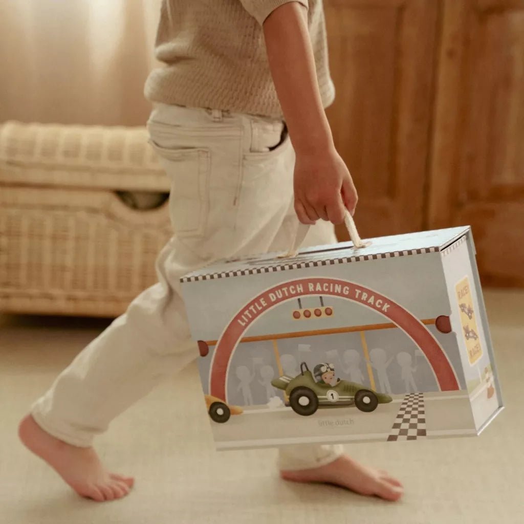 Little Dutch® Játékkoffer versenypálya - Little Dutch - Gyerekjátékok