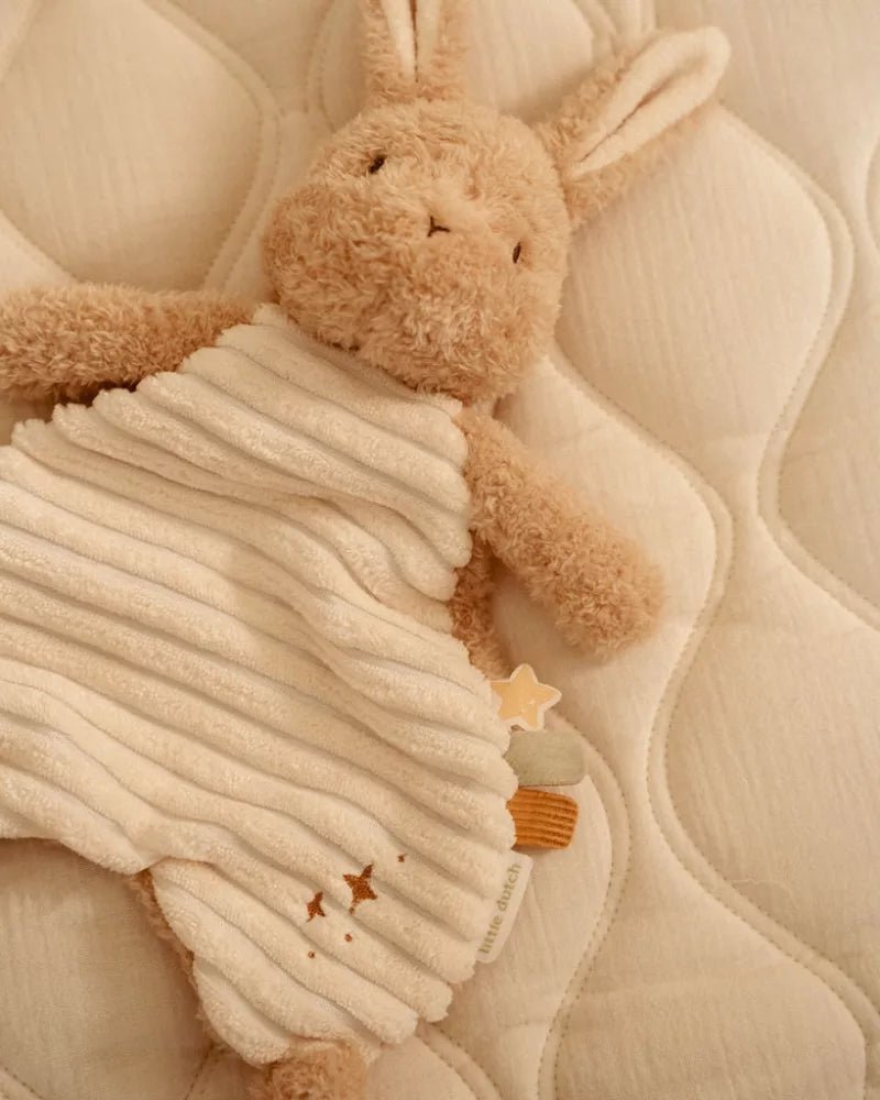 Little Dutch® Szundikendő nyuszi - Newborn Naturals - Little Dutch - Babajátékok - OduStore