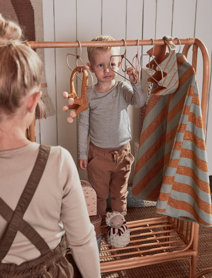 Oyoy® Fuku™ Vállfa szett/2 db - Powder - OYOY - Tárolás - OduStore