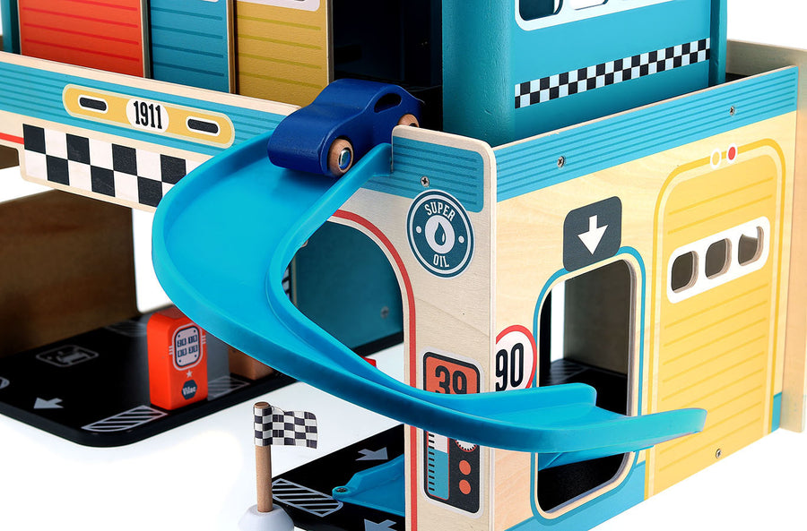 Vilac® Vintage wooden garage - Vilacity