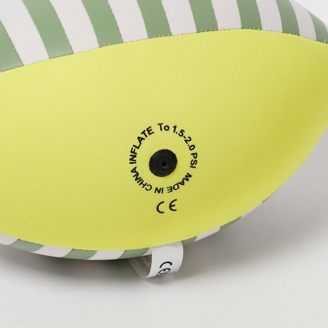 SunnyLife® Felfújható Neoprén Rögbilabda - Tides Out Citrus - SunnyLife - Nyári kellékek - OduStore