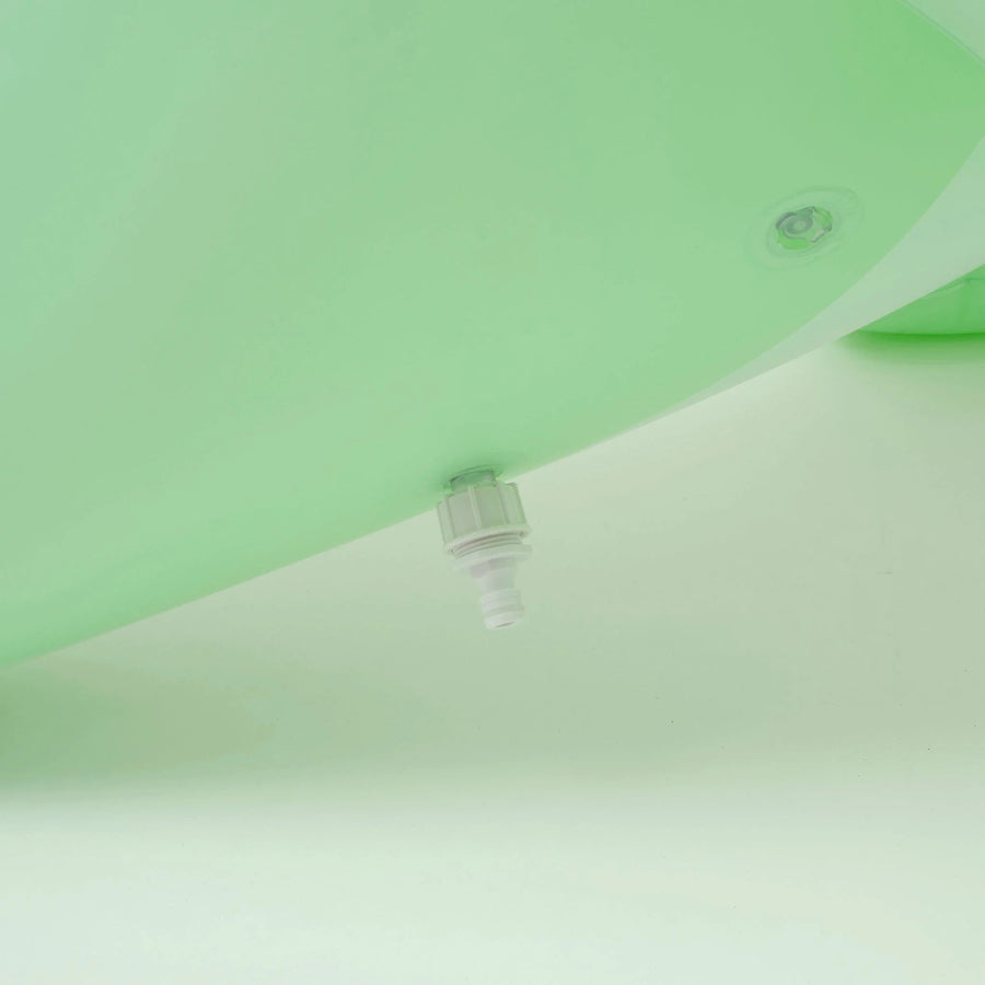 SunnyLife® Óriás felfújható spriccelő játék - Surfing Dino - SunnyLife - Nyári kellékek - OduStore