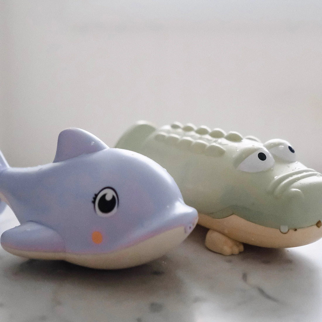 SunnyLife® Vízipisztoly - Dolphin pastel lilac - SunnyLife - Vízijátékok - OduStore