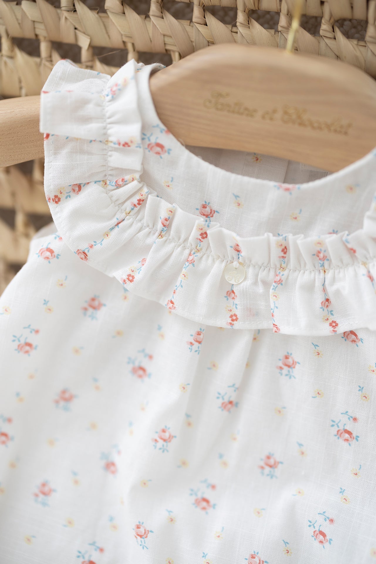 Tartine et Chocolat® Napozó fodros gallérral - blanc - Tartine et Chocolat - Napozó