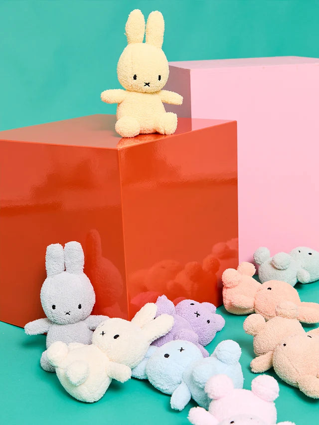 Bon Ton Toys - Miffy Terry 23 cm - Lilac